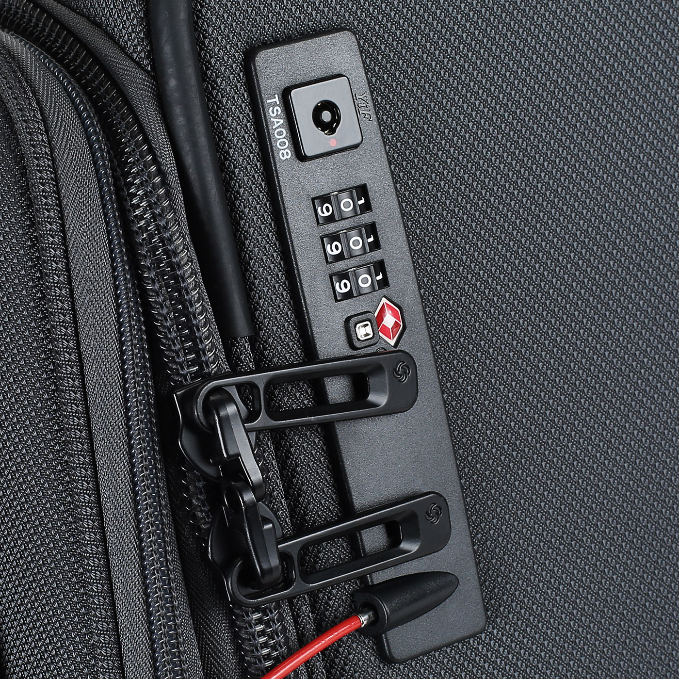 Чемодан большой L  Samsonite Respark