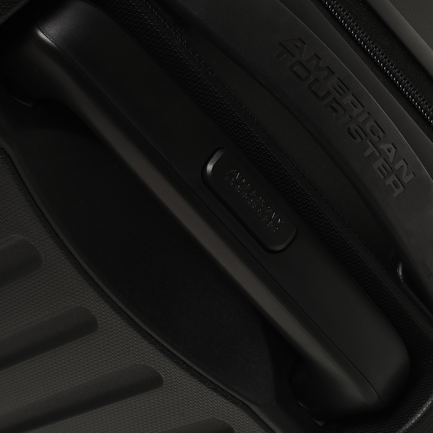 Чемодан для ручной клади из полипропилена American Tourister Rejoy