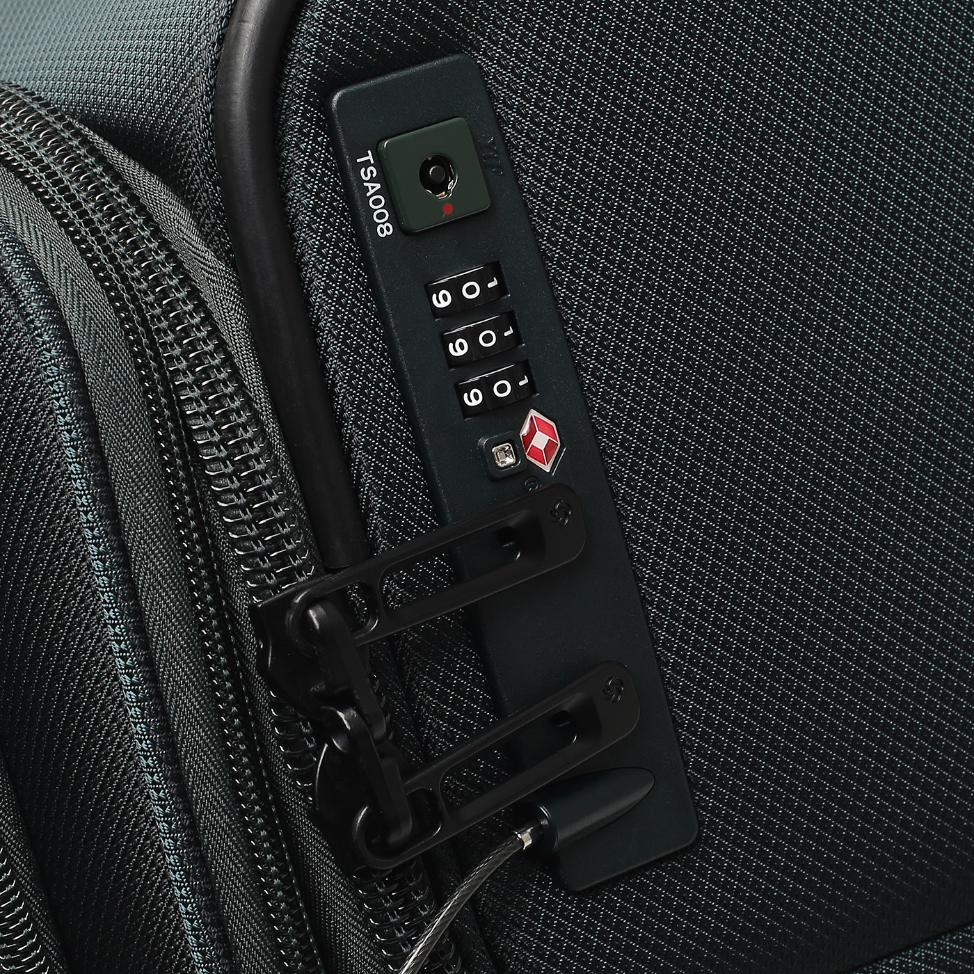 Чемодан средний M  Samsonite Respark